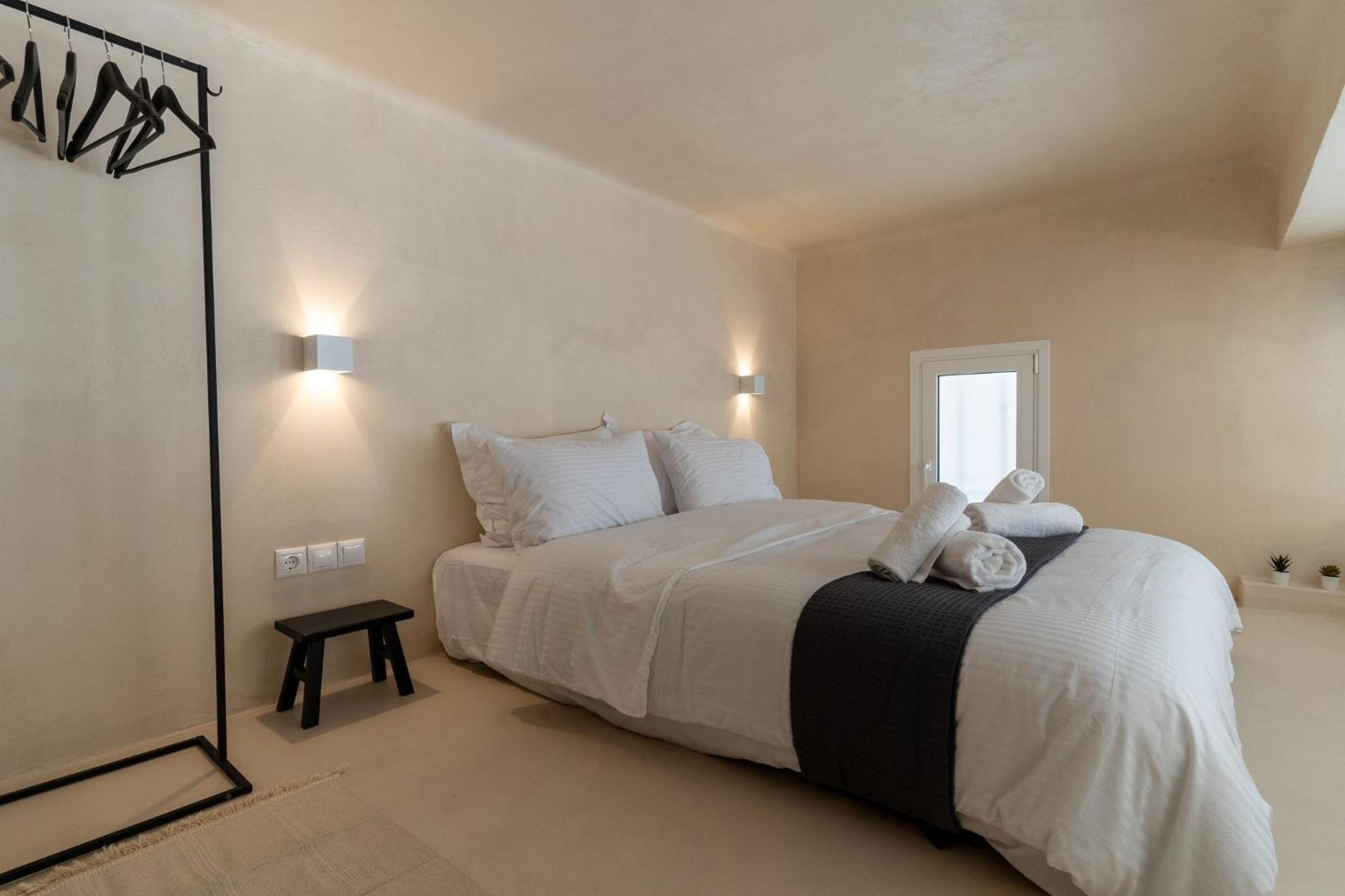 Acropolis Local Loft *